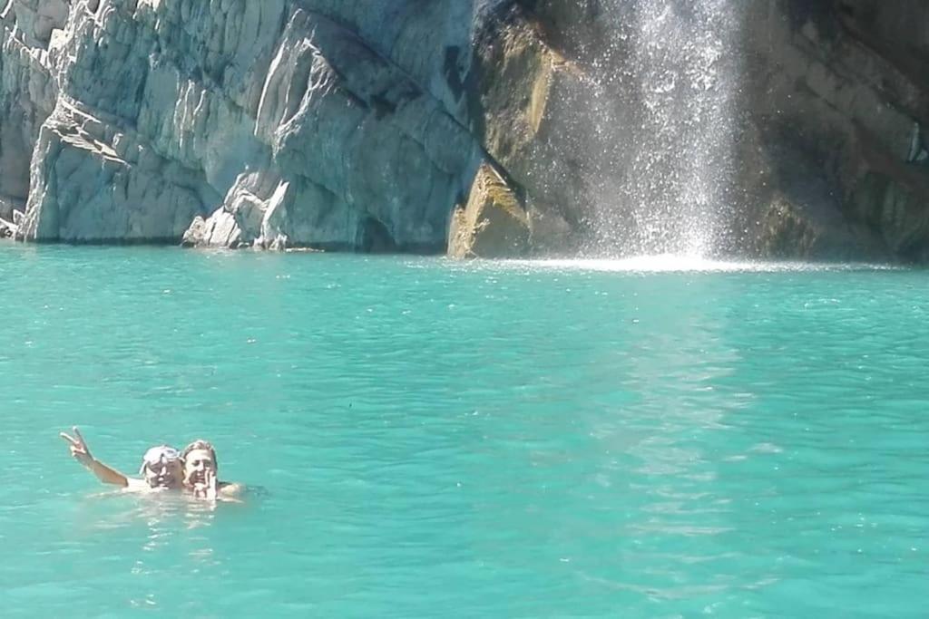 Gite De Charme : La Grange Au Lac Azur Treffort  エクステリア 写真